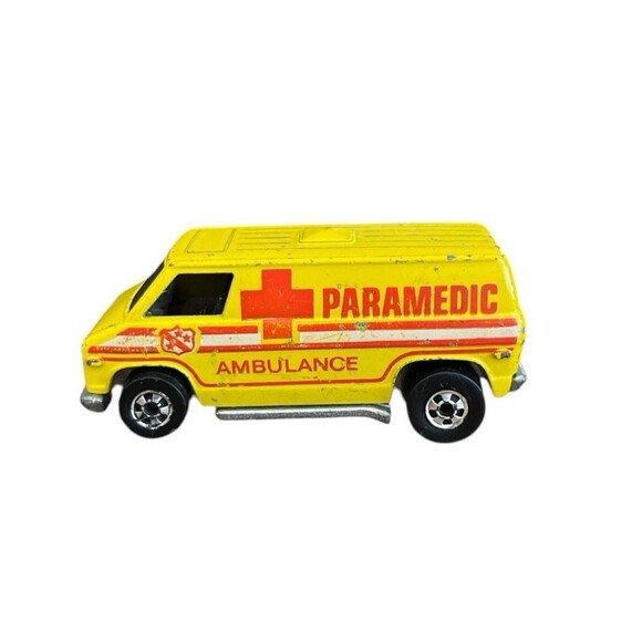 Vintage Hot Wheels Paramedic Van Ambulance Blackwall Yellow 1974 - Picture 1 of 5
